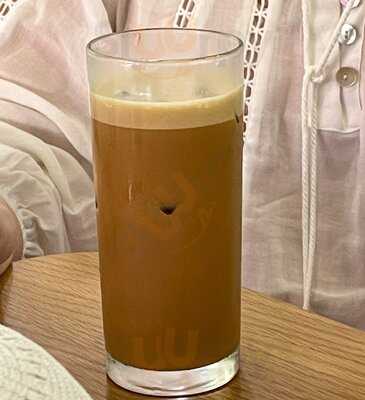 He Community Coffee - Roastery