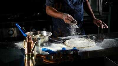 Fernando's New York Slices @ Margaret Drive