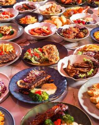 Planet Plus Cafe & Restrobar