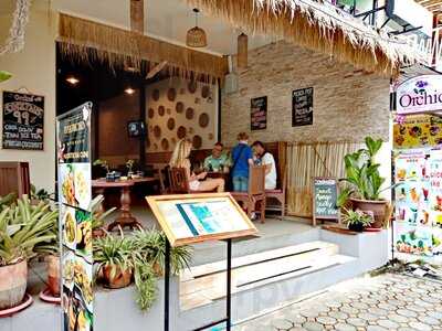 ดิ ออร์คิด เรสเตอรองท์ & บาร์