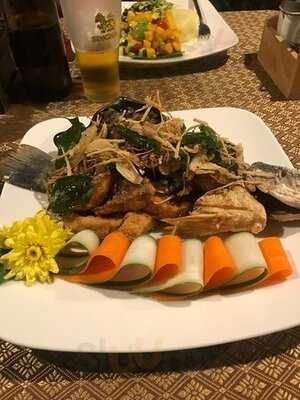 เดอะ ฟิช เรสเตอรองท์  (แม่น้ำ)