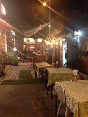 ร้านเเม่พลอยสมุยซีฟู๊ด ไทยฟู๊ด