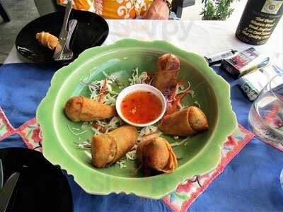 เซนซี่บาร์ บีชบาร์ & เรสเตอรองท์