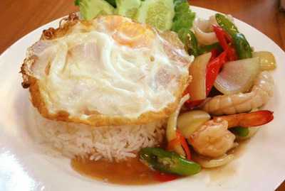 เดอะ คอร์เนอร์ เรสเตอรองท์ & บาร์