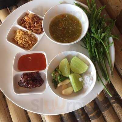 ร้านหาดบางปอ