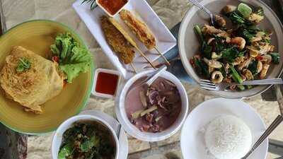 ร้านหาดบางปอ