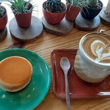 Choo's Coffee And Homemade Cake