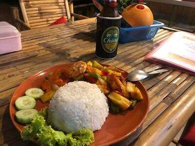 ร้านลาบงัว บัวใหญ่