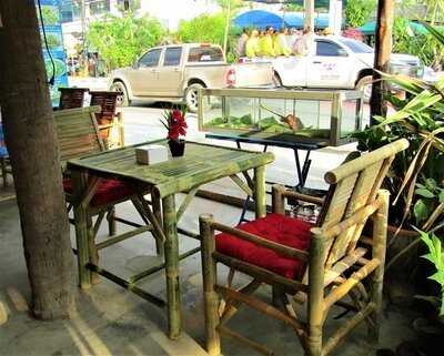 ร้านลาบงัว บัวใหญ่