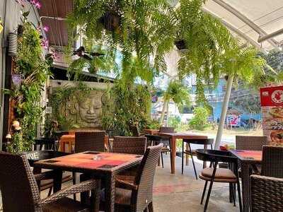 เรดดั๊ก เรสเตอรองท์