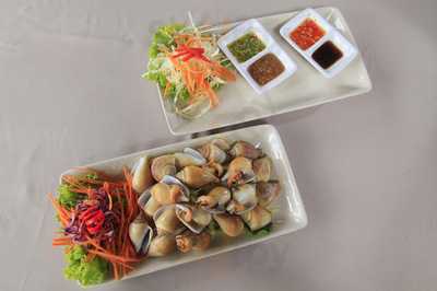 ร้านอาหารกะชังปลาเกาะกลางซีฟู๊ด