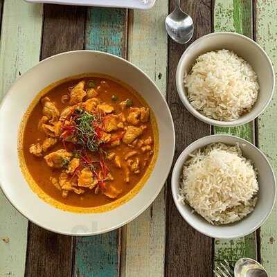 11/1 ไทยฟู้ด & ค้อกเทล