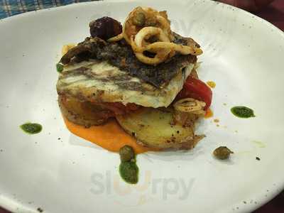 เจนนา ไฟน์บิรโตร & ไวน์