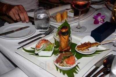 หม่อมตรีคิทเช่น แอท วิลล่ารอเยล