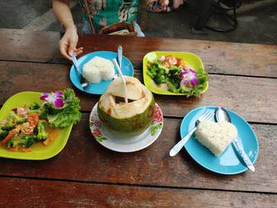 ร้านอาหาร อาบาดี้