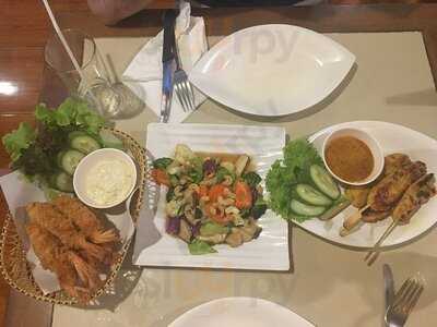 44 ศูนย์อาหารครัวไทย