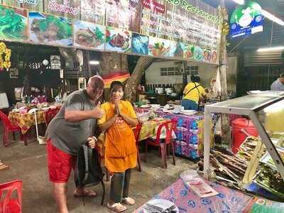 ร้านอาหารต้มแซบหาดสุรินทร์