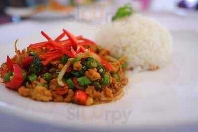 ร้านอาหารทะเลอ่าวนาง