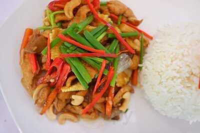 ร้านอาหารทะเลอ่าวนาง