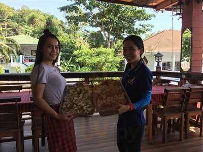 เนินตอง ซีฟู้ด