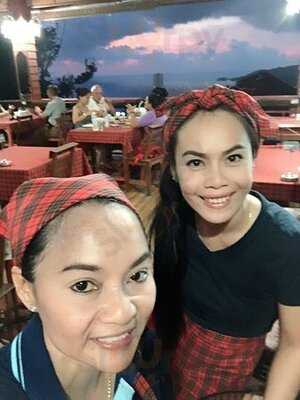 เนินตอง ซีฟู้ด