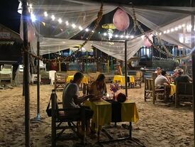 Beach Bar&grill