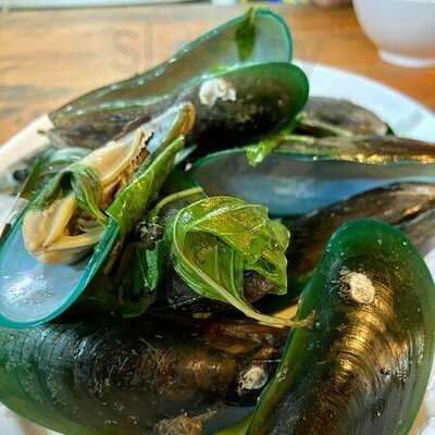 แฟมิลี่ ไทยฟู้ด & ซีฟู้ด