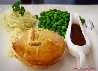 Tinnies Pies