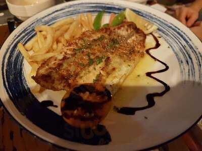 ร้านอาหารช้อนเงิน