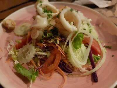 ร้านอาหารช้อนเงิน