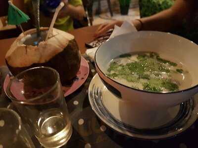 ร้านอาหารช้อนเงิน