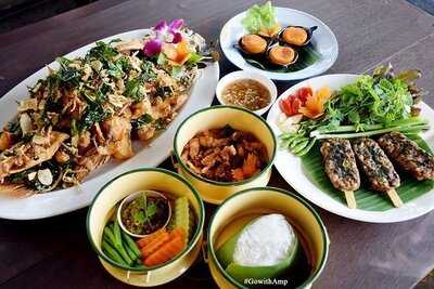 แอทขัวเหล็ก