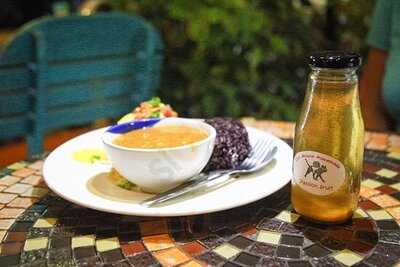 แคท เฮ้าส์ เรสเตอรองท์