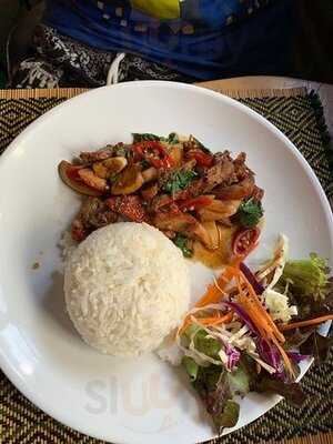 Chang Cafe Bar & Restaurant