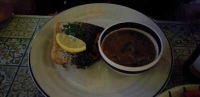 เพิร์น เมดิเตอร์เรเนียน เรสเตอรองท์