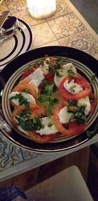 เพิร์น เมดิเตอร์เรเนียน เรสเตอรองท์