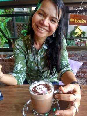 ชีวี วีเกน คาเฟ่