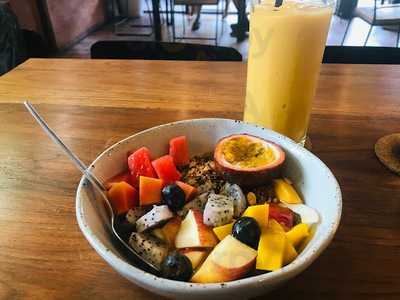 ณัฐวัจน์ โฮม คาเฟ่