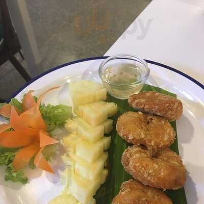 ร้านอาหาร เอเชียนรูทส์