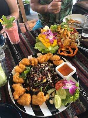 ติ๊กกี้ คาเฟ่