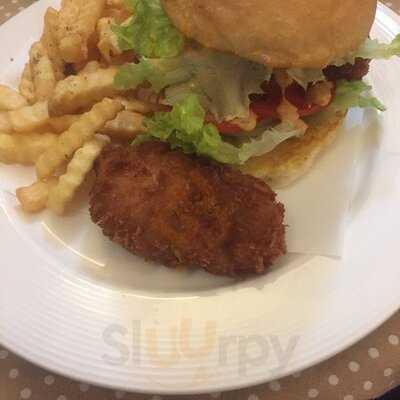 โคซี่ คอฟฟี่ & เบเกอรี่