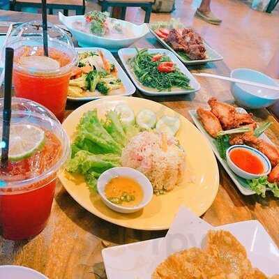 ข้าวซอยแม่ภาศรี