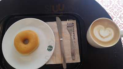 สตาร์บัคส์ สาขา ไนท์บาซาร์