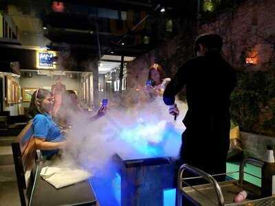 มิกซ์ เรสเตอรอง แอนด์ บาร์ - นิมมานเหมินทร์