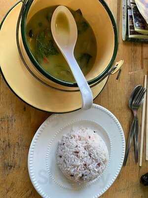 บิสโทร เทอเรส