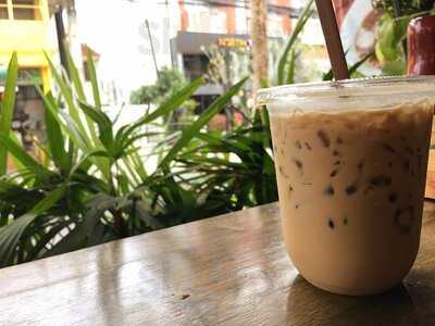 บิสโทร เทอเรส