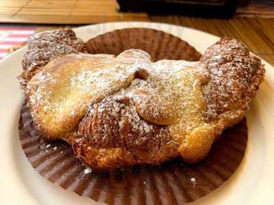 L'opera French Bakery