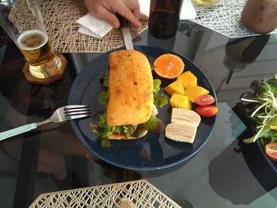 สุนิสา คอฟฟี่ แอนด์ บิสโทล