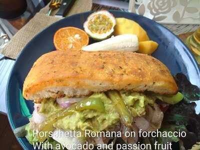 สุนิสา คอฟฟี่ แอนด์ บิสโทล