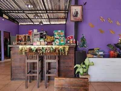 เฮือนเจ้าบัวทิพย์